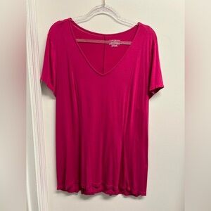 Lane Bryant Fuchsia Short Sleeve V-Neck Corset Back Top